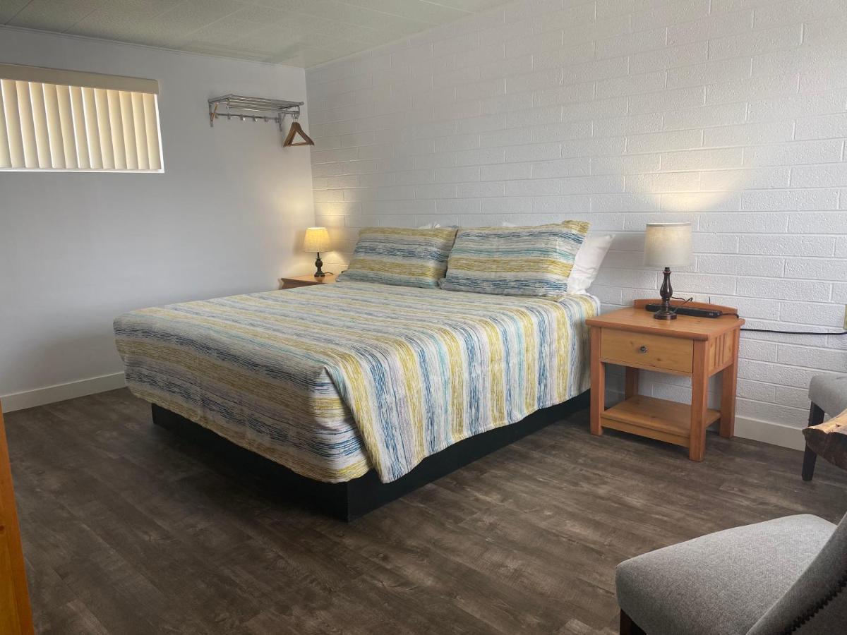 Lamplighter Lodge Пангіч Екстер'єр фото