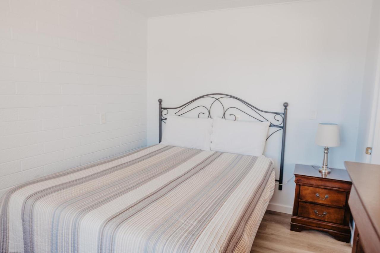 Lamplighter Lodge Пангіч Екстер'єр фото
