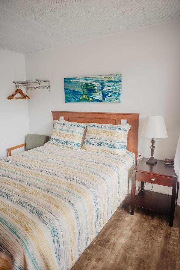 Lamplighter Lodge Пангіч Екстер'єр фото